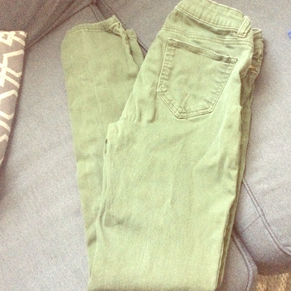 Boom boom jeans size 28, size is about a 5/6